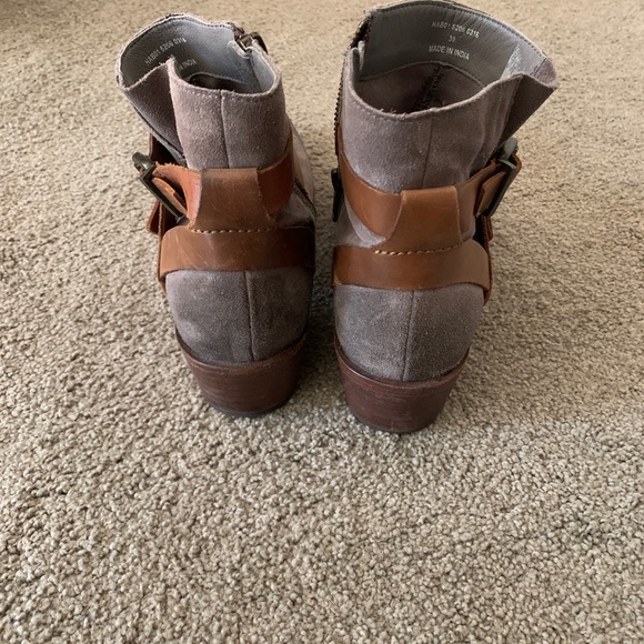 Booties - Picture 4 of 4